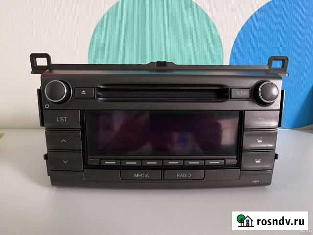 Продам штатную магнитолу от Тойота-Рав 4 Чита - изображение 1