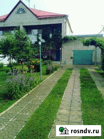 Коттедж 140 м² на участке 10 сот. в аренду посуточно в Яровом Яровое - изображение 1