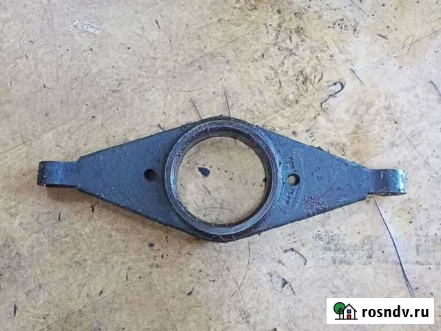 Передний кронштейн крепления двигателя д-65 Пермь - изображение 1