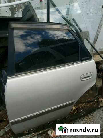 Тойота спринтер 1995 двери Северка - изображение 1