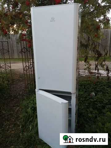 Холодильник бу Волосово - изображение 1