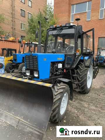 Аренда трактора мтз щетки Санкт-Петербург - изображение 1