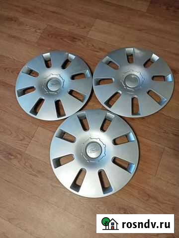 Колпаки R15 Форд оригинал 3шт Барнаул - изображение 1
