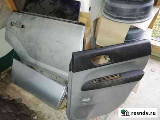 Дверь forester sg5 задняя правая Углич