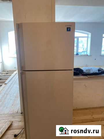 Холодильник sharp Леваши - изображение 1