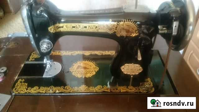 Рабочая швейная, ножная машинка с тумбой 40-50-х г Прокопьевск - изображение 1