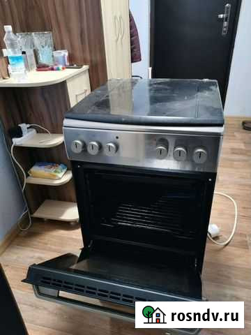 Плита электрическая бу с духовкой Петропавловск-Камчатский - изображение 1