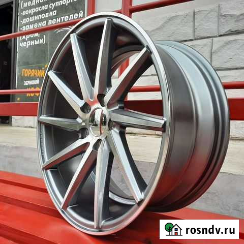 Литой диск R17 5*108 ET40 D63.3 Vossen Липецк - изображение 1