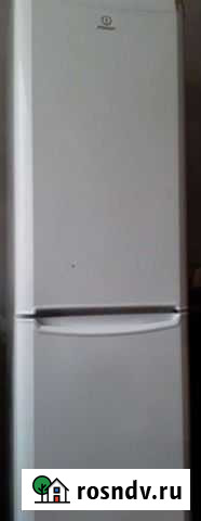 Холодильник indesit Елизово - изображение 1
