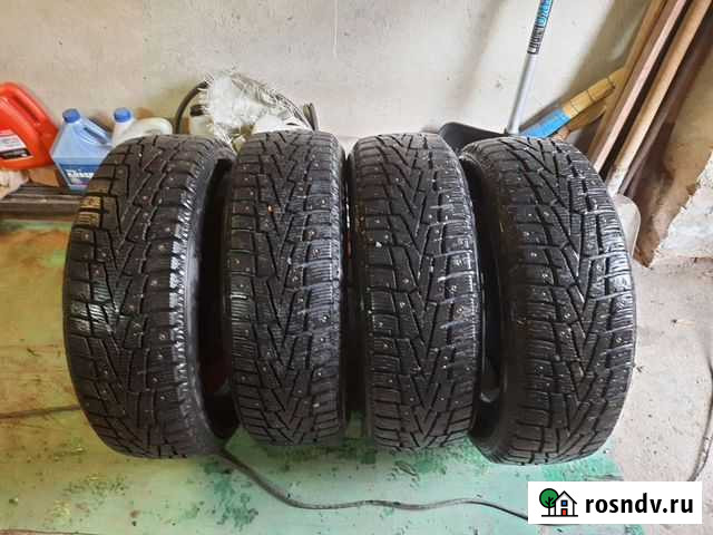Nexen 215/60 R17 Трехгорный - изображение 1
