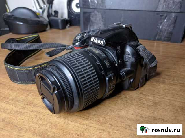 Зеркальный фотоаппарат nikon D3100 Курск - изображение 1