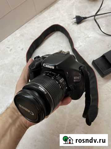 Зеркальный фотоаппарат canon eos 600D Саратов - изображение 1
