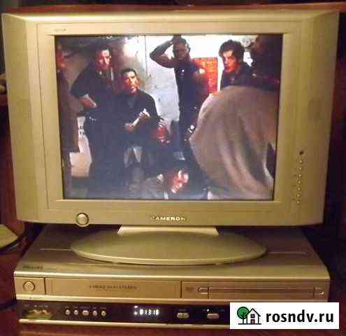 DVD/VHS player с дисками и кассетами Волгоград