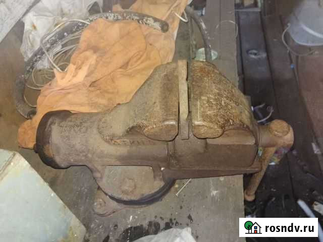 Тиски слесарные СССР Киров - изображение 1