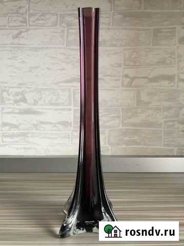 Винтажная ваза «Берц» Гранатовое стекло. Высота: 3 Кунгур - изображение 1