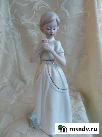 Статуэтка Девочка с цветком Сочи - изображение 1