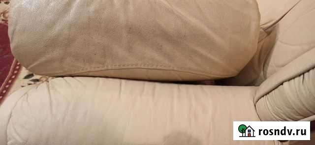 Чистка кожи диванов с выездом Нальчик - изображение 1