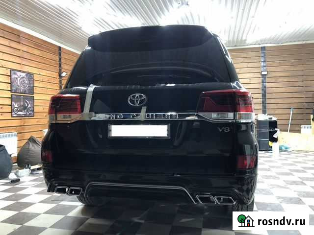 Задний бампер Black Edition для Land Cruiser 200 Одинцово - изображение 1