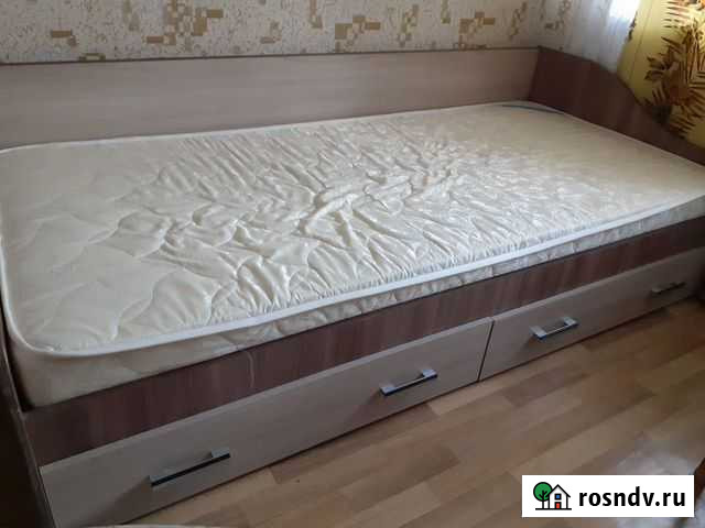 Продам с рочно диван Судак - изображение 1