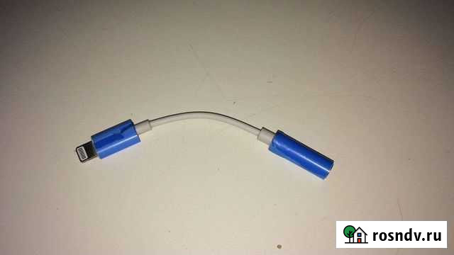 Переходник для iPhone lightning / 3,5 Карабаново - изображение 1