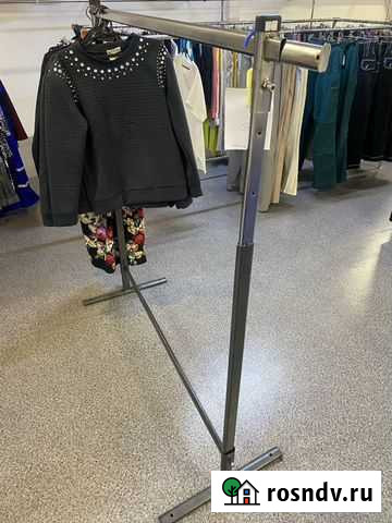 Торговое оборудование для магазина одежды бу Балтийск - изображение 1