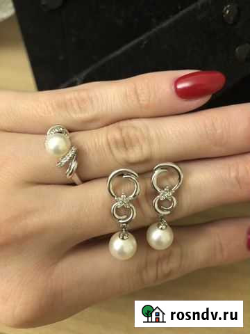 Кольцо и серьги из белого золота с жемчугом и брил Москва - изображение 1