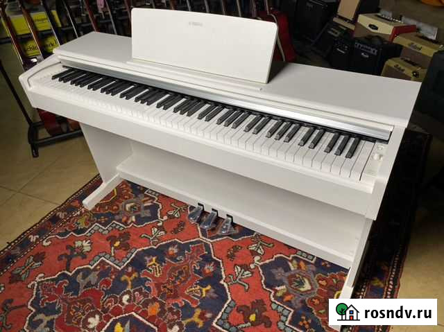Цифровое пианино Yamaha YDP-144 белое Екатеринбург - изображение 1