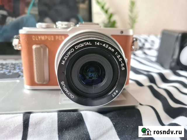 Фотоаппарат системный Olympus E-PL8 brown + 14-42 Братск - изображение 1
