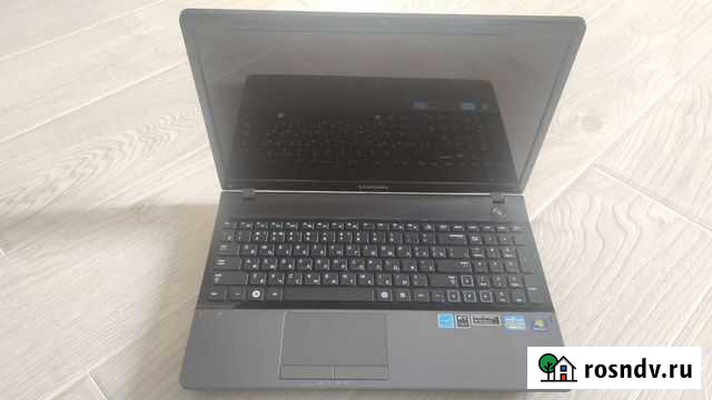 Ноутбук Samsung NP300E5C, i3-2370M Курган - изображение 1