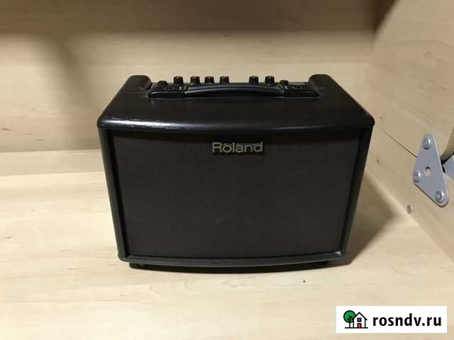 Комбик Roland AC 33 RW Б/У Возраст примерно 8 лет Севастополь - изображение 1