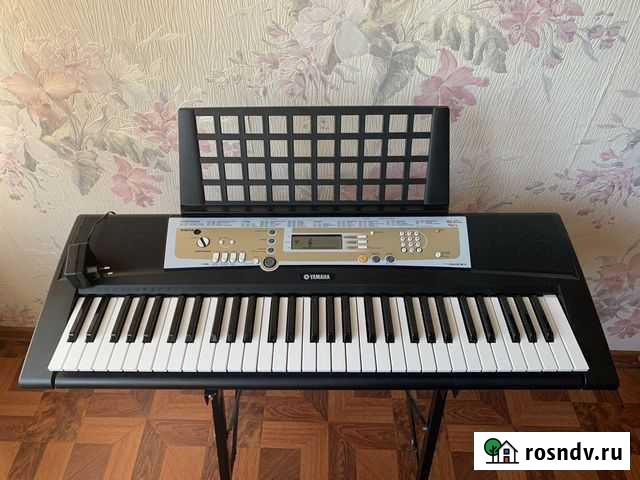 Yamaha psr-r200, подставка под ноты + уч.пособия Балашиха - изображение 1