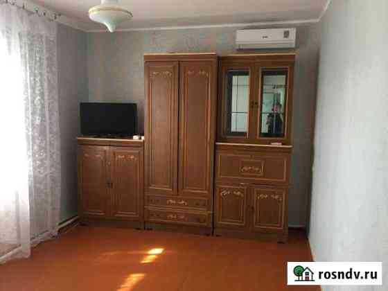 2-комнатная квартира, 40 м², 2/3 эт. в аренду на длительный срок в Усть-Лабинске Усть-Лабинск