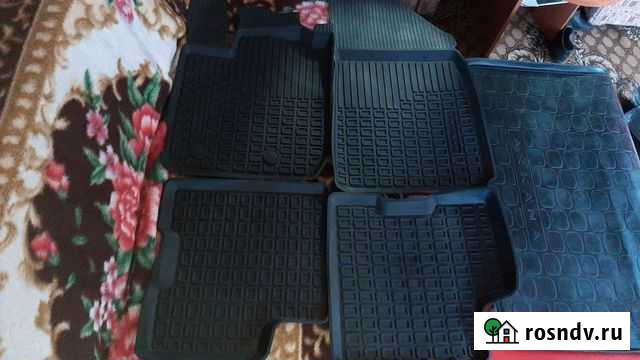 Комплект ковриков на Рено Аркана Рощино - изображение 1