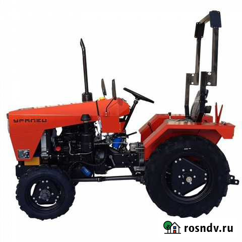 Минитрактор Уралец 2204Б со щеткой Калининград - изображение 1