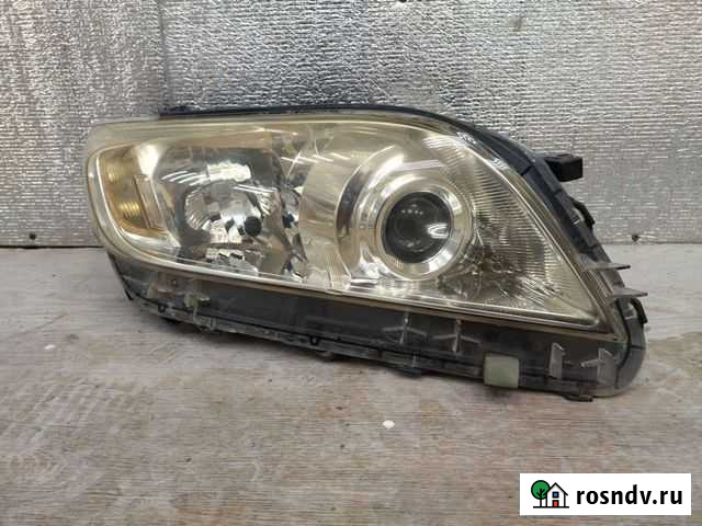 Фара правая Toyota Rav 4 30 Развилка - изображение 1
