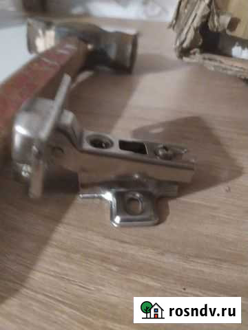 Петли новые корпусная мебель Сыктывкар - изображение 1