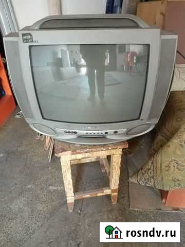 Продам телевизор б/у Инской - изображение 1