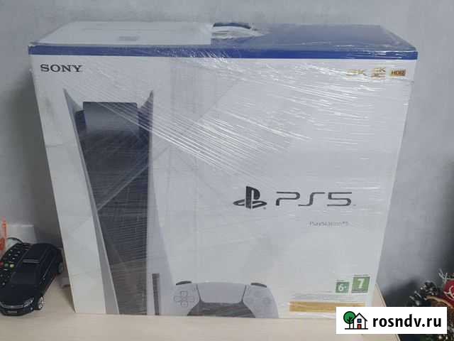 Игровая приставка playstation 5 и 2 игры Азнакаево - изображение 1