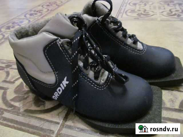 Лыжные ботинки р-р 31 Санкт-Петербург - изображение 1