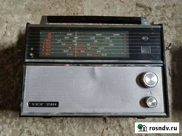 Радиоприемник СССР Ладушкин - изображение 1