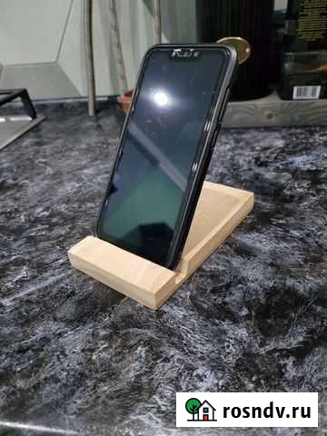 Подставка для телефона из дерева Каменск-Шахтинский - изображение 1