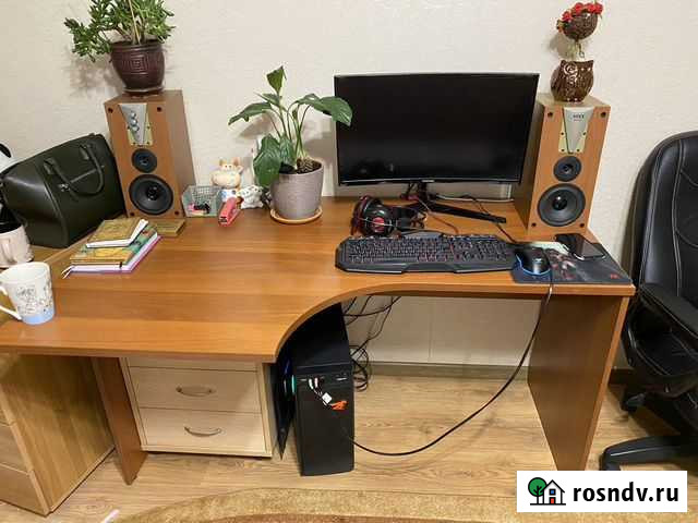 Компьютерный стол Апрелевка - изображение 1