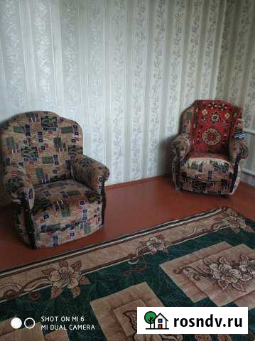 2-комнатная квартира, 60 м², 4/4 эт. в аренду на длительный срок в Бору Бор - изображение 1