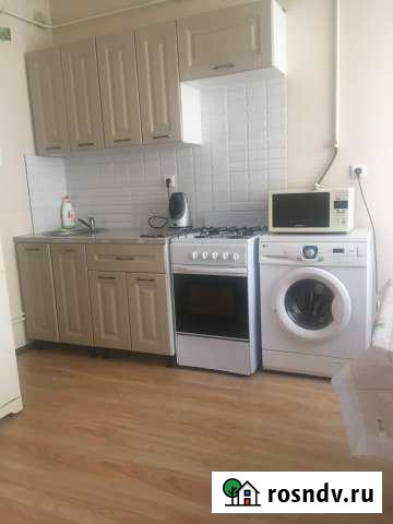 1-комнатная квартира, 44 м², 2/9 эт. в аренду посуточно в Яблоновском Яблоновский - изображение 1