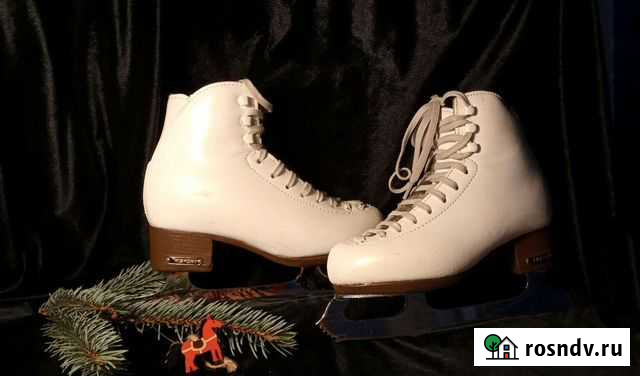 Коньки фигурные Москва - изображение 1