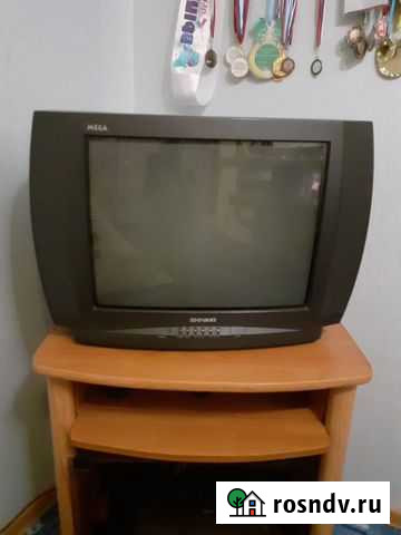 Телевизор, тумба Воркута - изображение 1