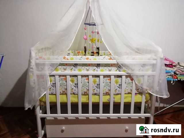 Кроватка детская с маятником Чкаловск - изображение 1