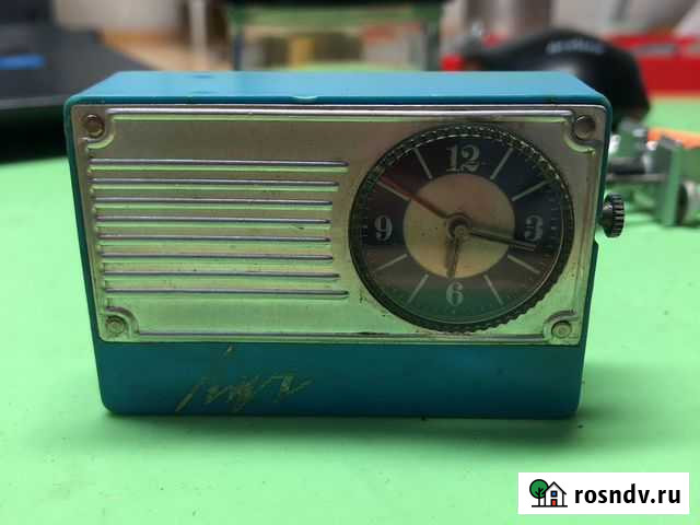 Настольные часы будильник Луч Санкт-Петербург - изображение 1