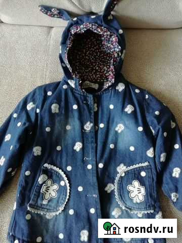 Джинсовая куртка с капюшоном для девочки Киров - изображение 1