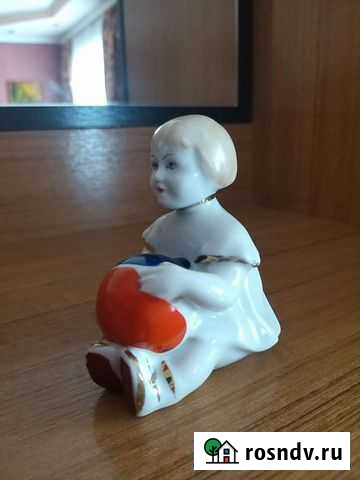 Фарфоровая статуэтка Танюша, Городница Новозыбков - изображение 1